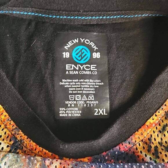 Graphic T-Shirt | 2XL | Enyce - Picture 3 of 5